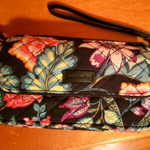 Vera Bradley floral wallet wristlet